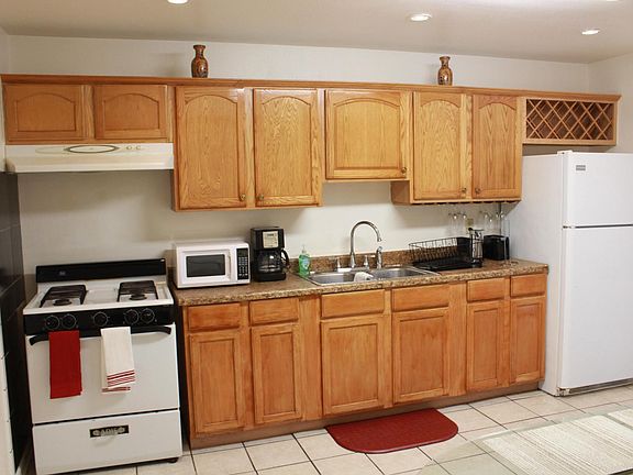 5th image of 3312 Pauger St #C