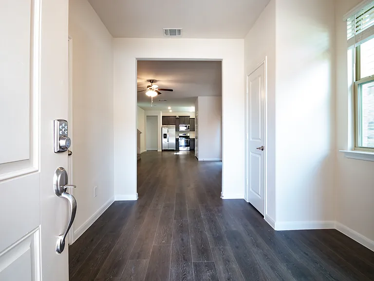 3608 Southbend Dr — Photo 9