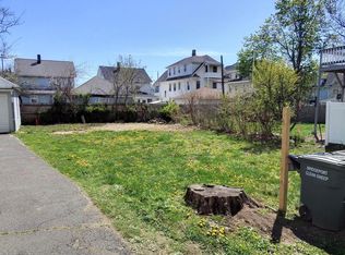 304 Pixlee Pl, Bridgeport, CT 06610