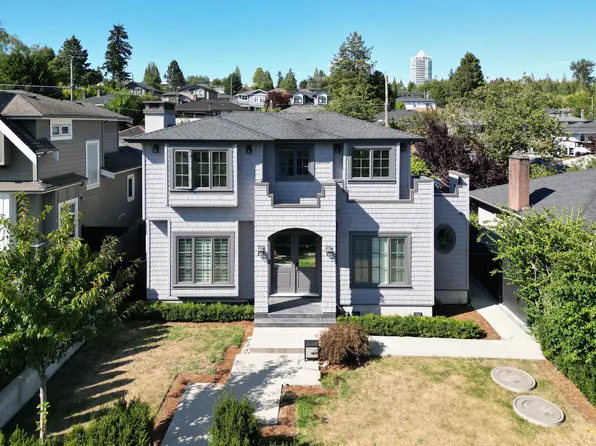 6549 Portland St, Burnaby, BC V5E 1A1