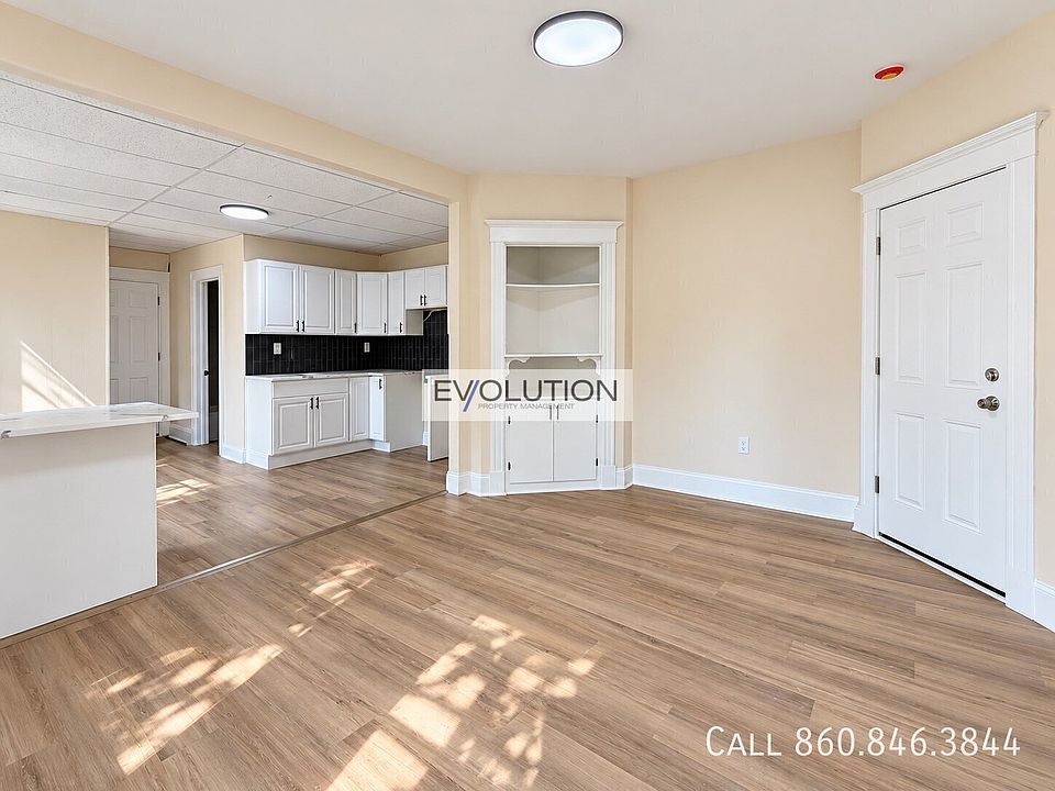 1st image of 896 Park St #1W