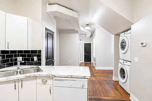 1011 S 30th Ave #1001-02 Photo 1