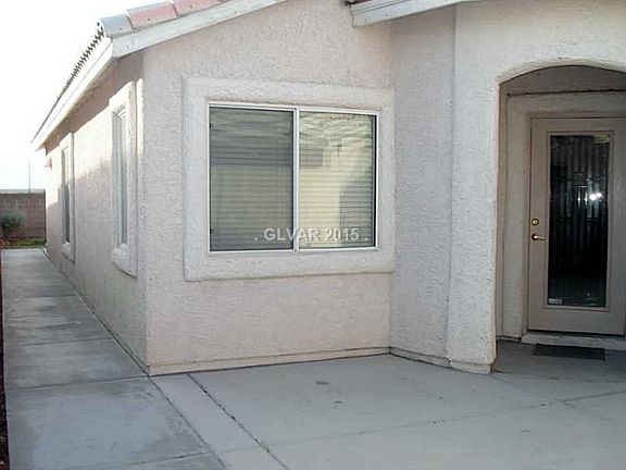 3rd image of 6117 Camden Cove St
