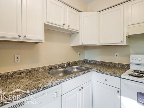 3rd image of 6258 Stover Ave