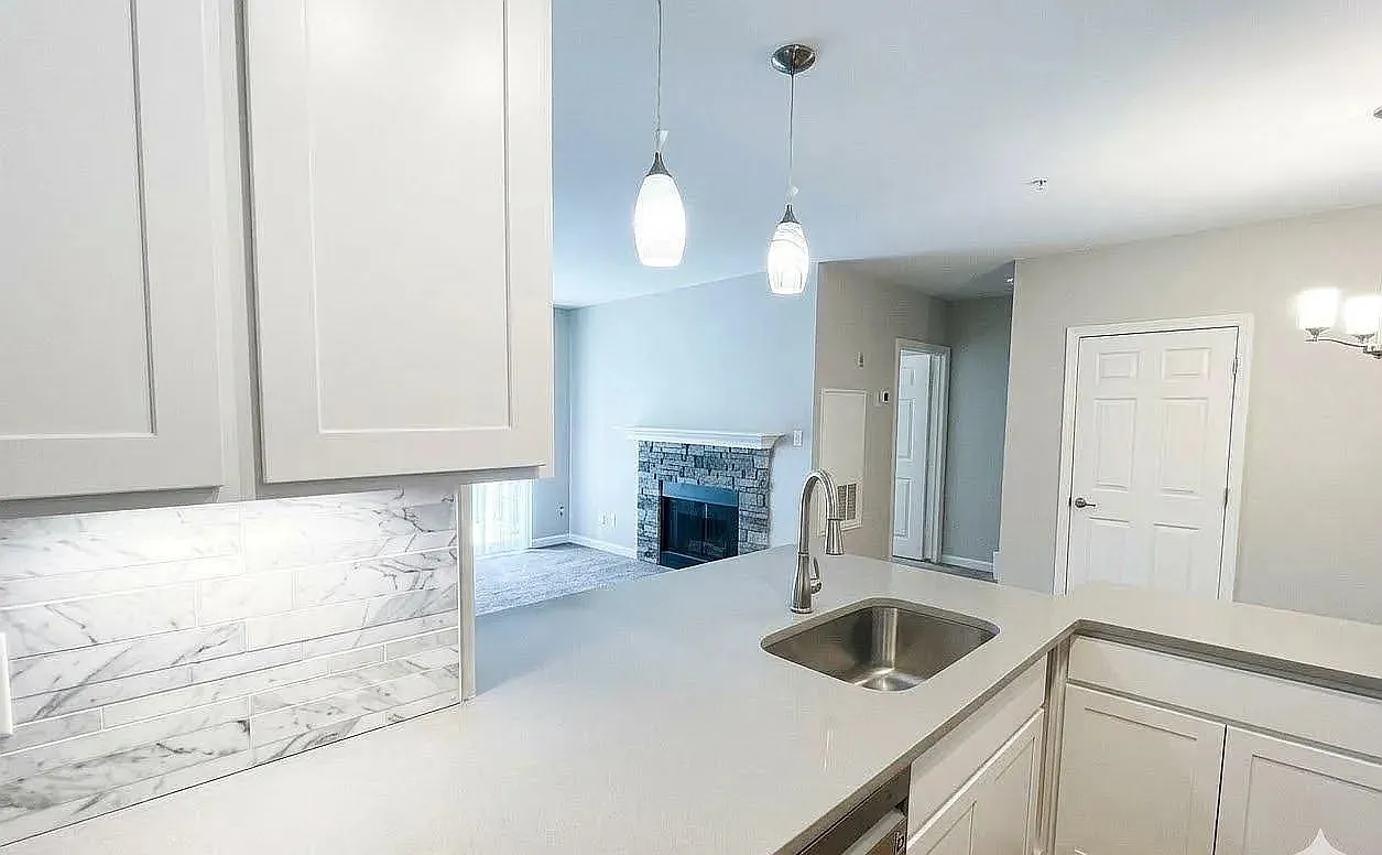 1 bed, 725 sqft, $1,850 — Photo 1