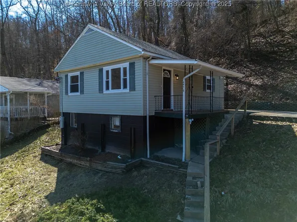 80 Mackinaw Dr, Charleston, WV 25313