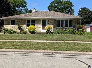 519 N Washington St, De Pere, WI 54115