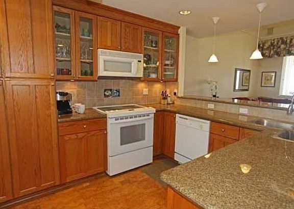 5th image of 75-6060 Kuakini Hwy APT H22