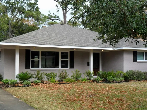 2030 Latexo Dr, Houston, TX 77018