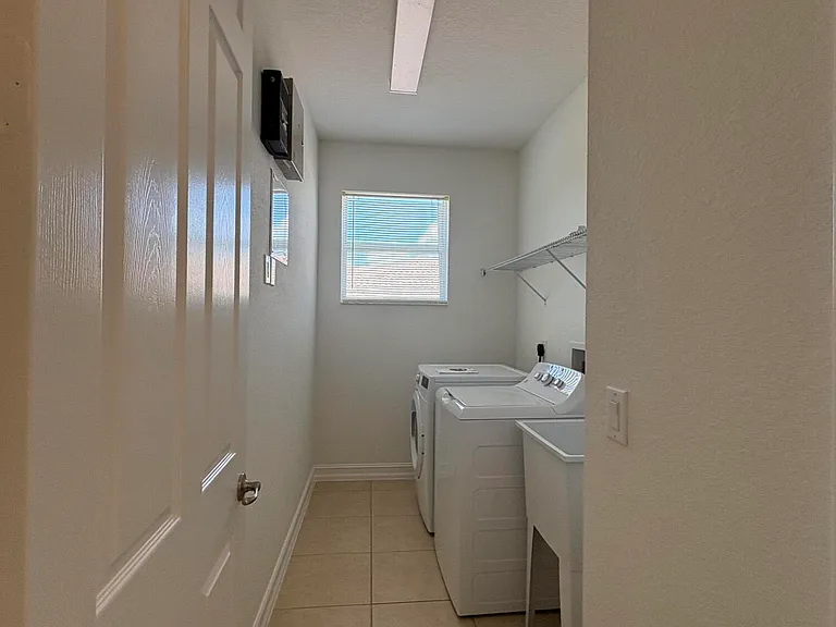 8187 Half Dome Ct — Photo 34