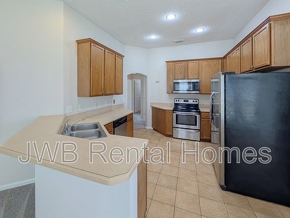 4th image of 463 Portobello Dr