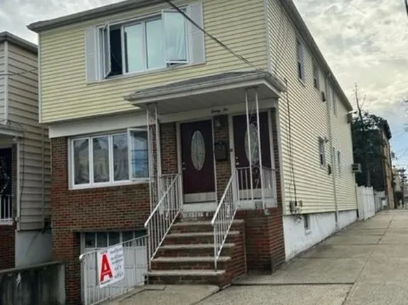 22 East 18th Street image 1 of 16