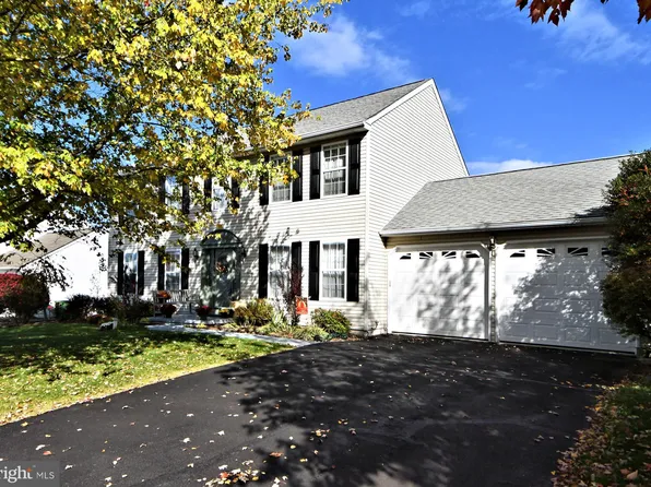 1049 Kingscote Dr, Harleysville, PA 19438