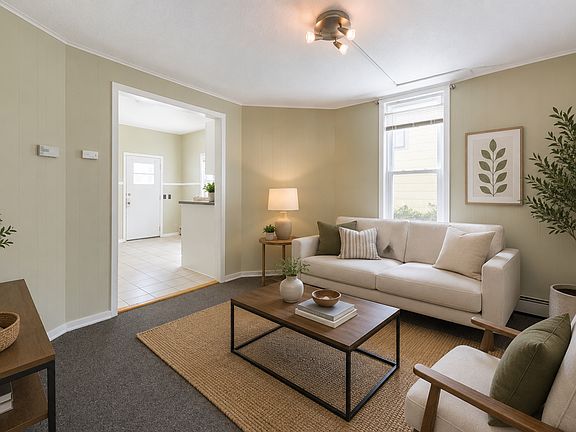3rd image of 2541 Aldrich Ave S #1