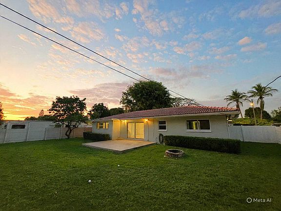 4th image of 1180 SW 17th St