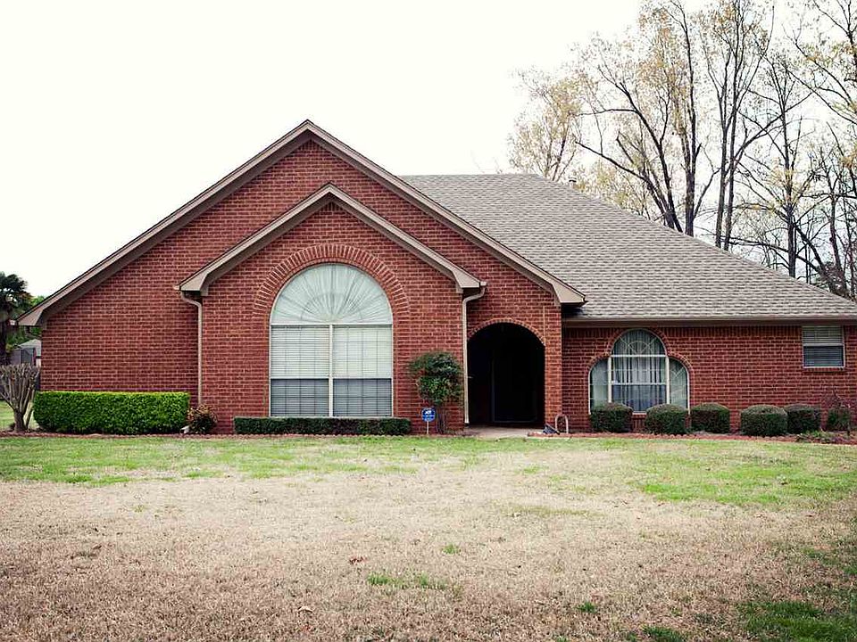 1st image of 12 White Willow Pl