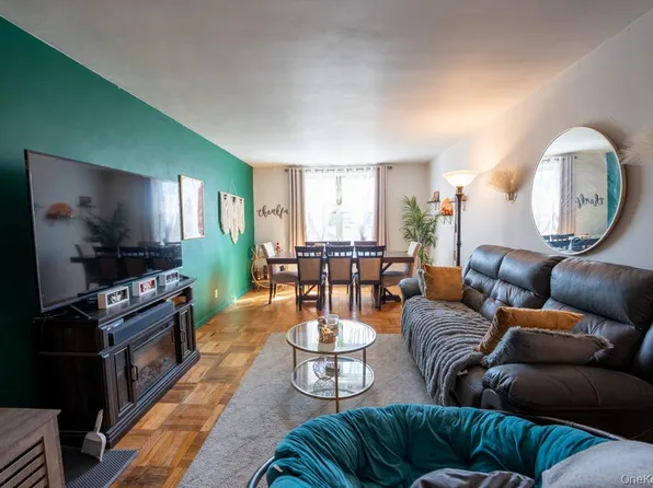 1304 Midland Avenue #C25, Yonkers, NY 10704
