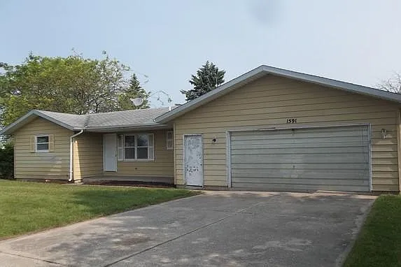 1591 E Cody Estey Rd photo 1