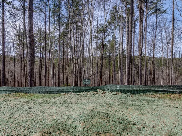 3 Grays Peak Dr, Salem, SC 29676