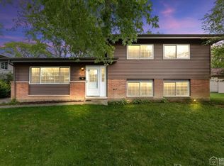 403 Sandburg St, Park Forest, IL 60466