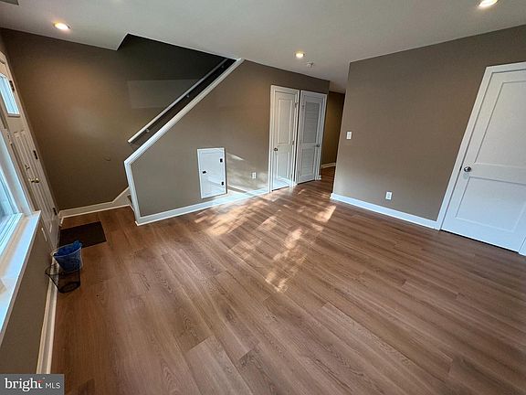 3rd image of 1206 16th St NE