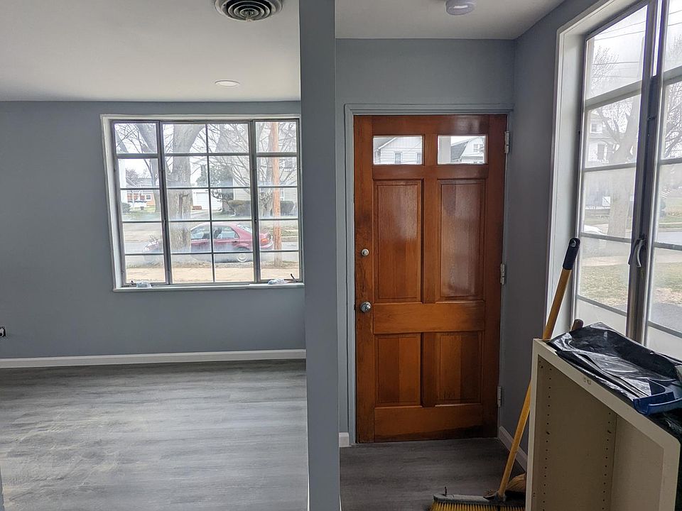 1st image of 80 Oak St #H