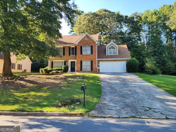 3398 Mosswood Ln, Rex, GA 30273