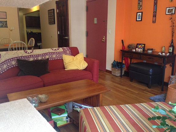 4th image of 590 Sterling Pl #1
