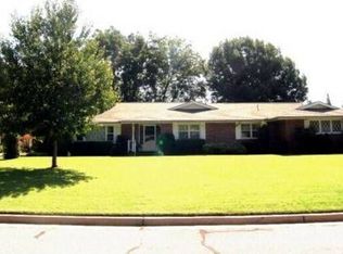 707 Dalewood Ln, Ponca City, OK 74604