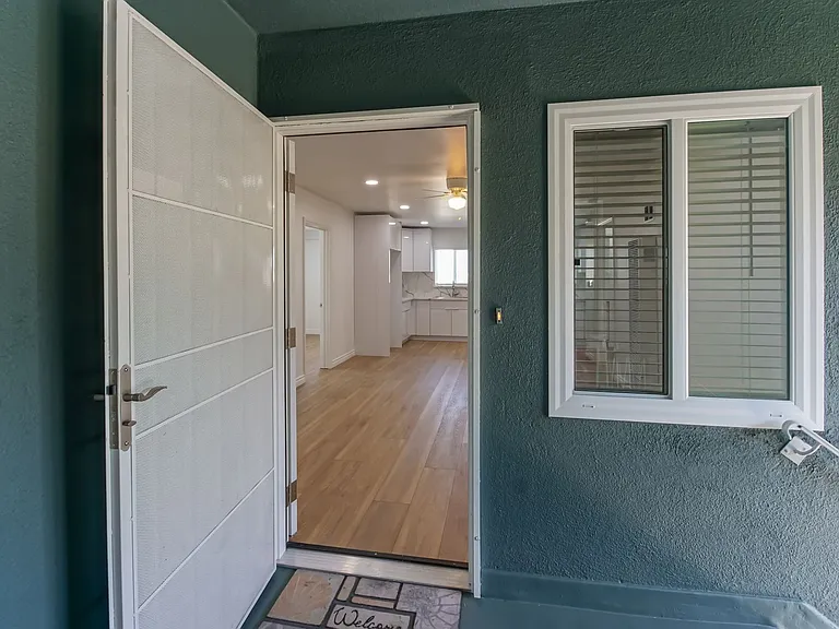 1X-16724 16730 Crenshaw Blvd — Photo 6