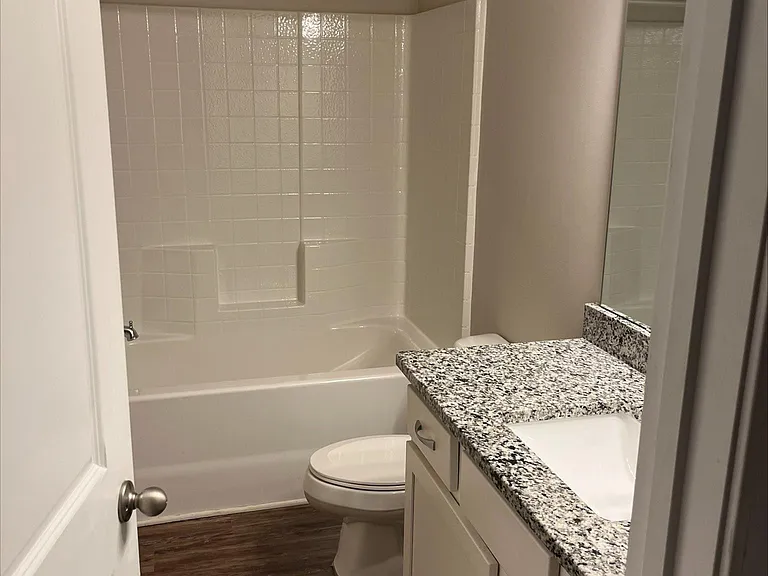 4959 Hillsboro Ave — Photo 10