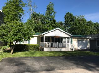 426 Elm Ave, Lakeside Marblehead, OH 43440