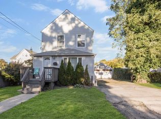 246 Prospect Ave, Cedarhurst, NY 11516