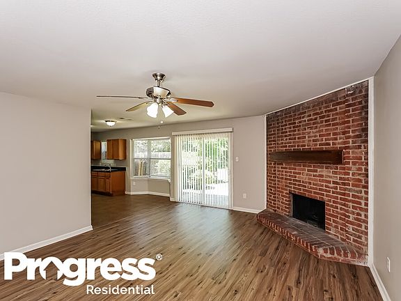 3rd image of 1201 Brook Hill Ln