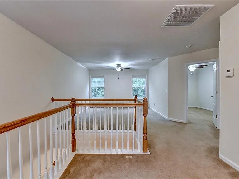 1641 Tailmore Ln — Photo 15