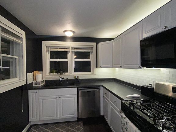 2nd image of 3521 Shelby St #1