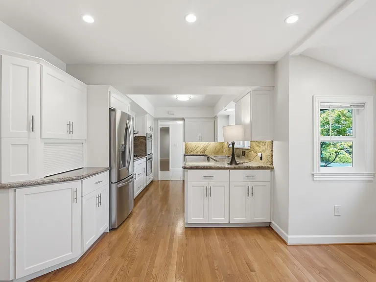 13565 Wendy Ln — Photo 6
