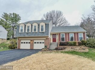 10008 Whidbey Ln, Burke, VA 22015