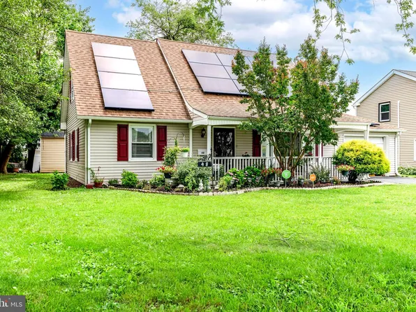 48 Hancock Ln, Willingboro, NJ 08046