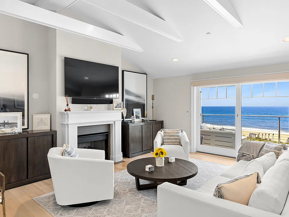 272 Old Montauk Hwy #6