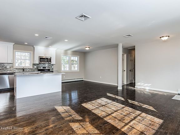 5th image of 7 Bonny Ct