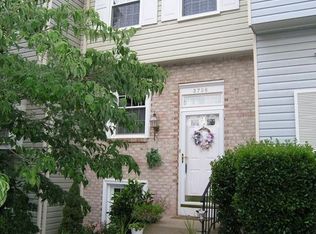 3726 Sudley Ford Ct, Fairfax, VA 22033
