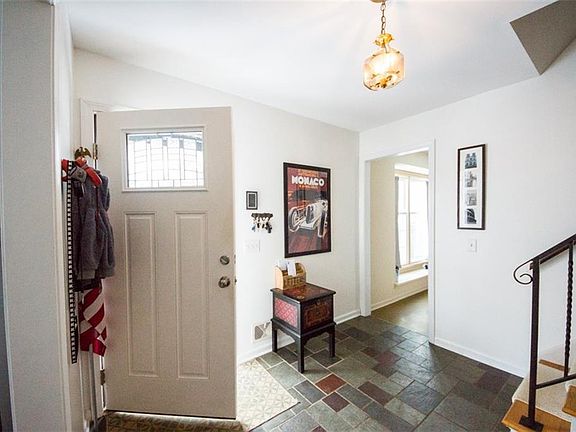 3rd image of 70 Shagbark Way