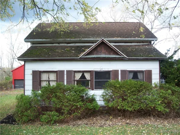 11536 Hunts Corners Rd, Akron, NY 14001