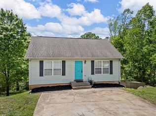 127 Shining Rock Ct, Boiling Springs, SC 29316