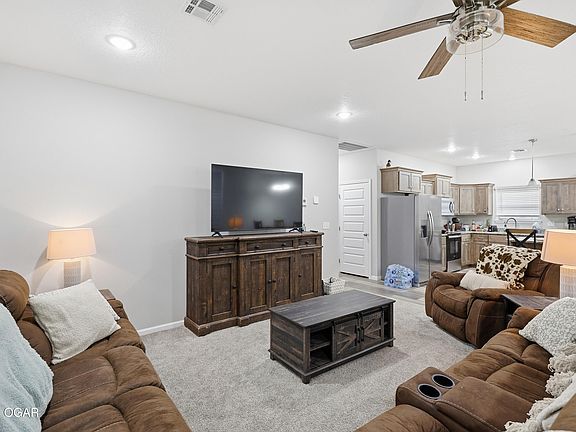 5th image of 13651 Pella Ln