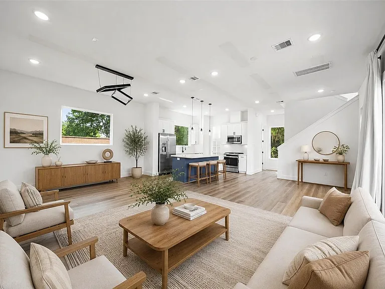 3215 Ennis St #D — Photo 8