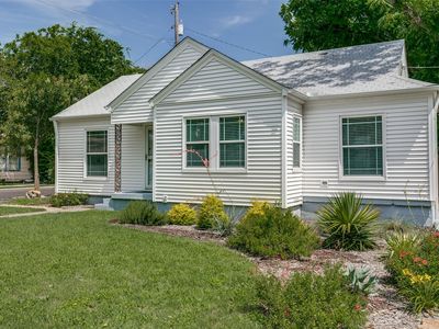 202 North St, Grand Prairie, TX, 75050