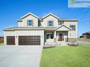 19716 W 121st St, Olathe, KS 66061