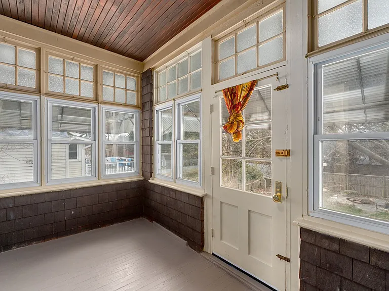 2911 Shirey Ave — Photo 12